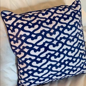Blue and white cotton pillow 18x18"
